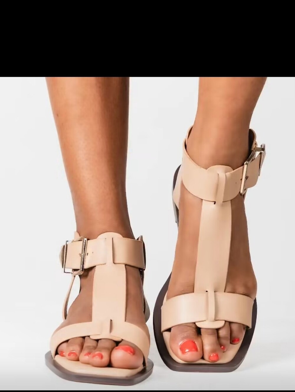 Mks Women's Nude Cream  T-Strap Buckle Sandals Brand New Size 8